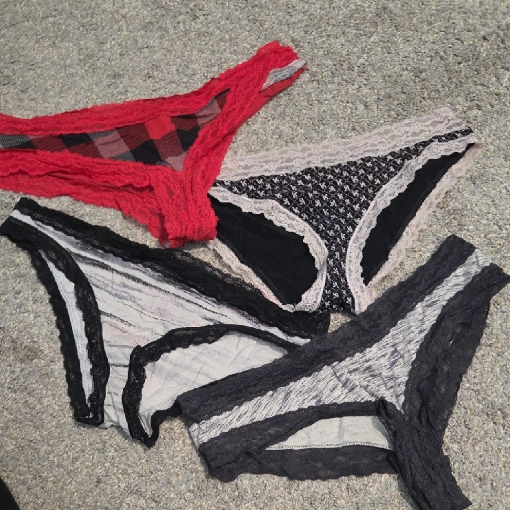 Victoria's Secret Black and Gray Lace Panties